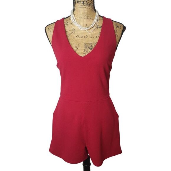 Crystal Sky Womens Sleeveless Romper Lg Red V-Neck Summer Pockets Resort Vacay - Picture 2 of 7